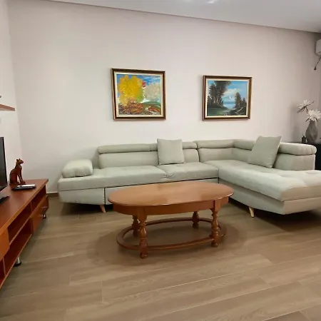 Apartment Luna Tirana